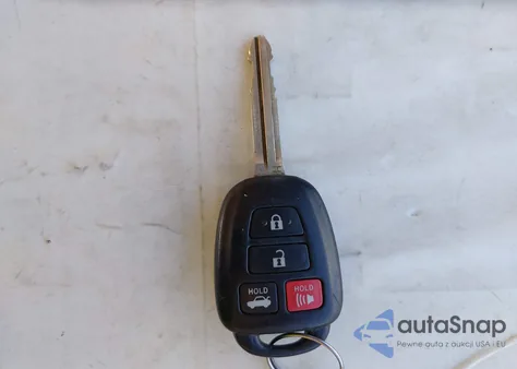 2017 Toyota Corolla Le z USA, uszkodzony, nr VIN 2T1BURHEXHC870843